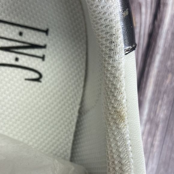 INC Libbee White/Pewter Lace-Up Croc Sneakers 7.5M - Picture 9 of 10